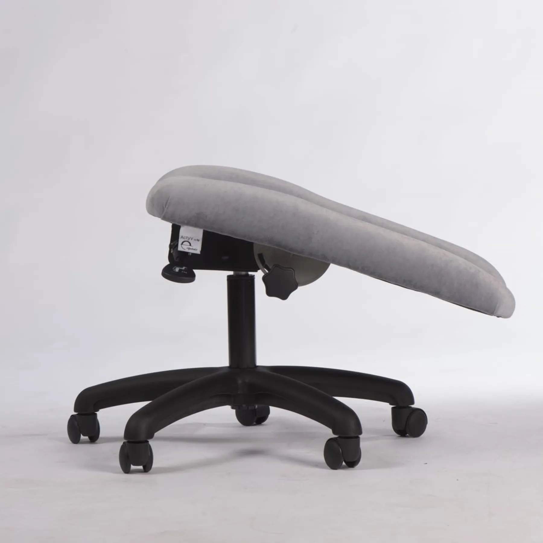 https://lofdirect.com/imager/3dd84778cf46719cc3e00513865be7af/27742/LOf-Direct-Ergo-chair-double-leg-rest-side-view-down_e893beea44ec02f0739b8e4993f57d85.webp