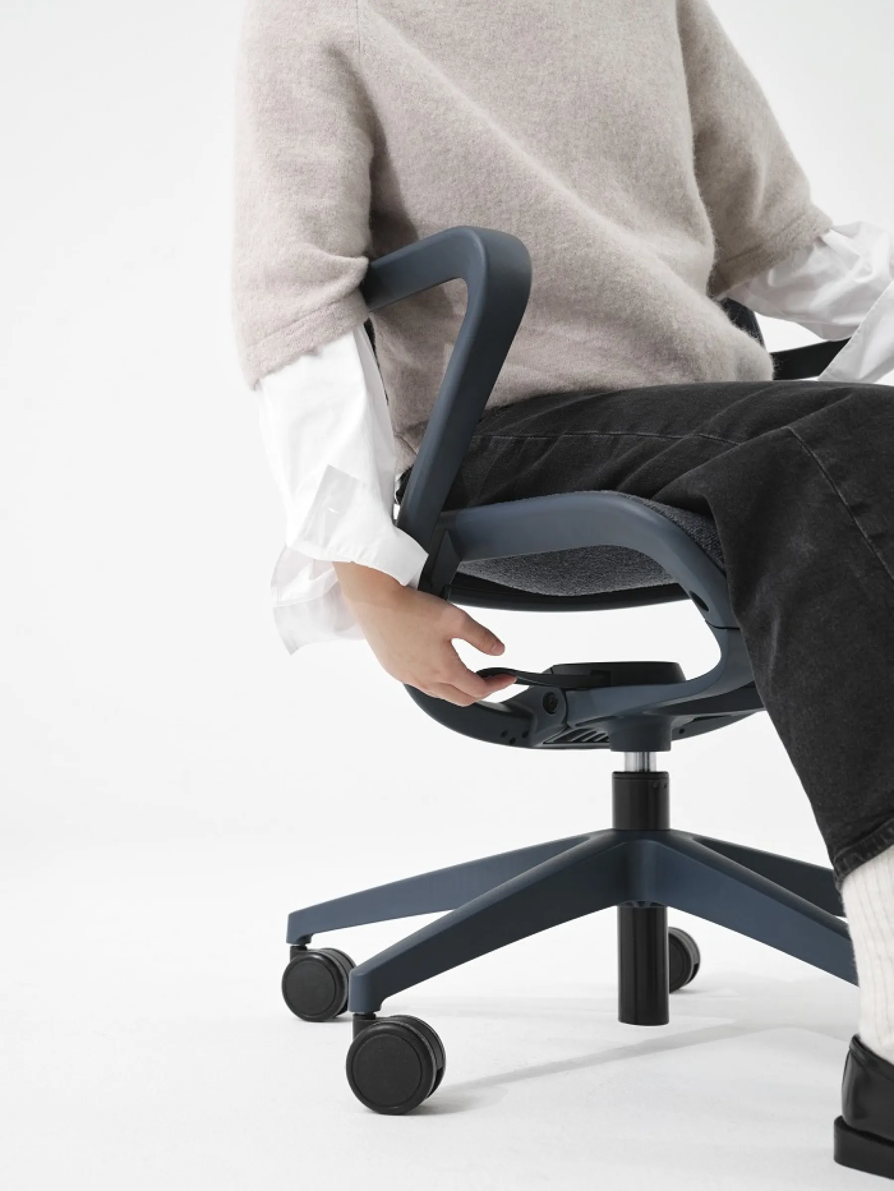 LOF Direct Senator Ricco Chair Blue Functions 2